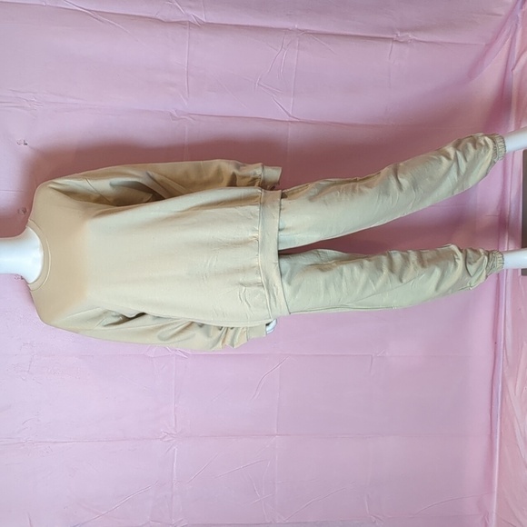 Nasty Gal Fleece Sweatshirt and Matching Joggers Set in Sand size Medium - Picture 1 of 7